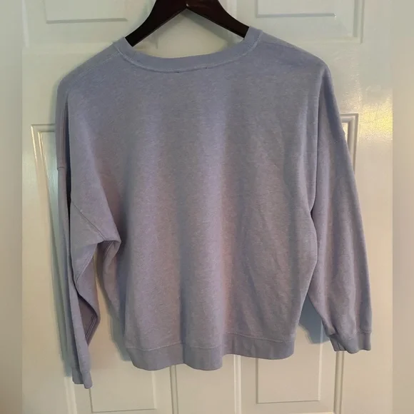 Crew Women’s Cropped Sweatshirt – Size M – Lilac Purple Pullover – Cozy Fleece - Picture 5 of 9